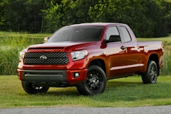 2019_Tundra_SX_Package_1_AC043EEA48E8882758898CC7401E2295CD2F08B0