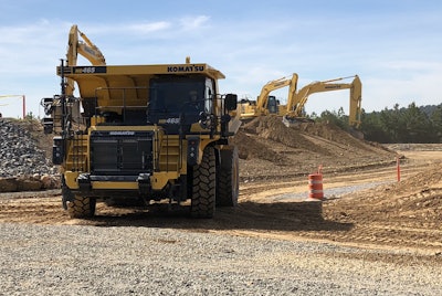 HD465 articulated dump truck