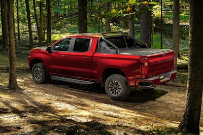A sport bar, off-road assist steps and a soft, roll-up tonneau cover shown on the 2019 Silverado RST Off Road Concept are part of the dealer-available Off Road Appearance Package. Additional associated accessories include off-road lights by Baja Designs.
