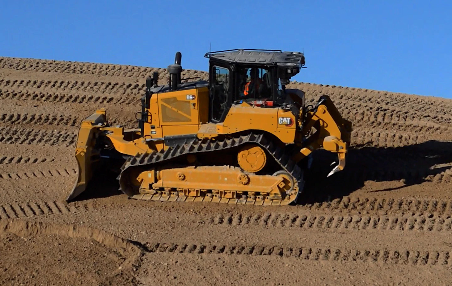 Caterpillar Introduces All New D6 Dozers Equipment World caterpillar-introduces-all-new-d6-dozers-equipment-world