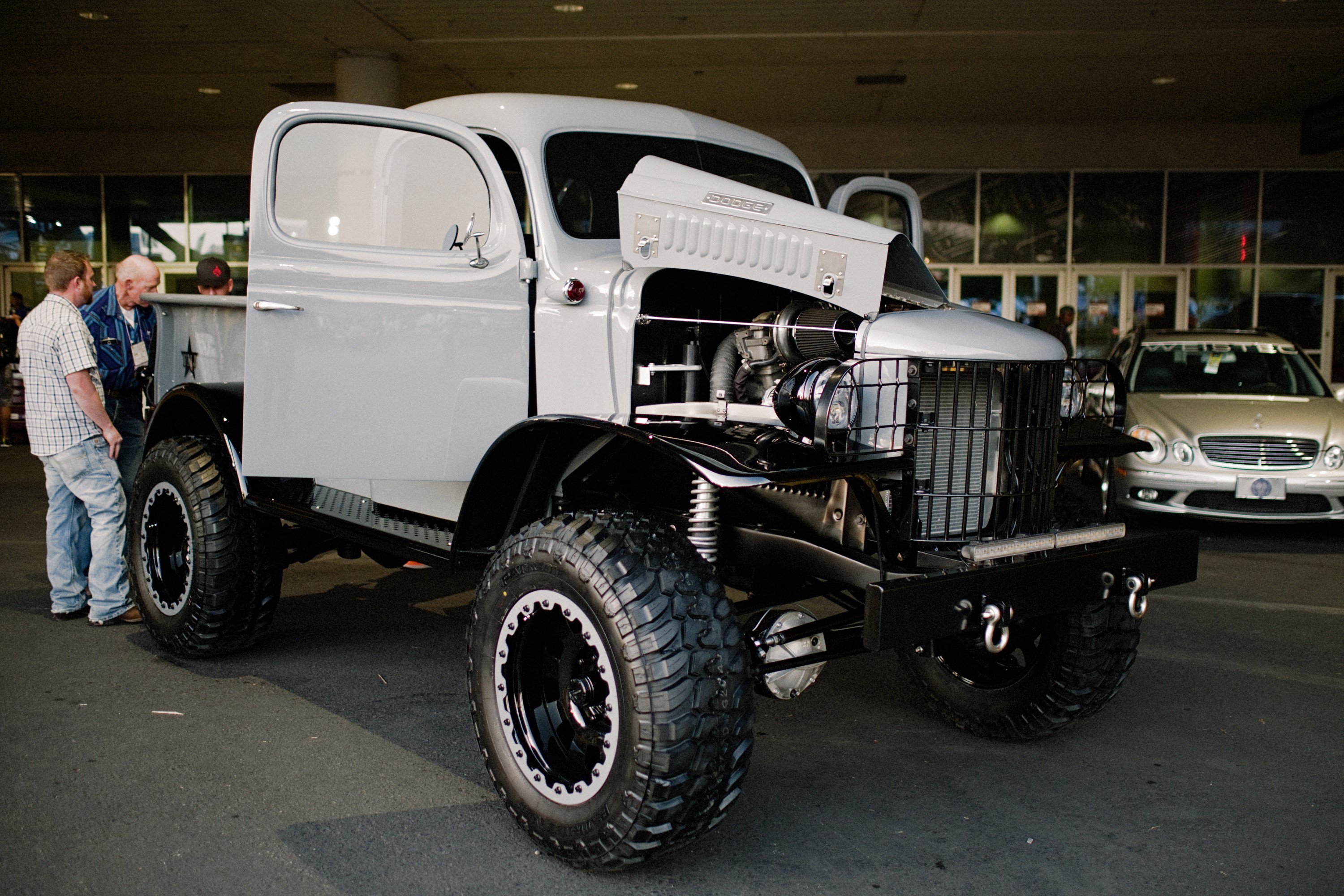 Vintage Power Wagon SEMA 2018 (1)