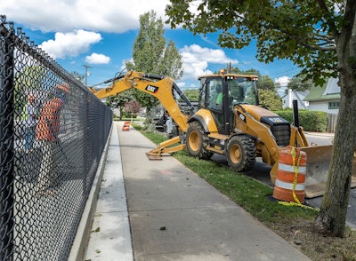 Cat 450 BHL