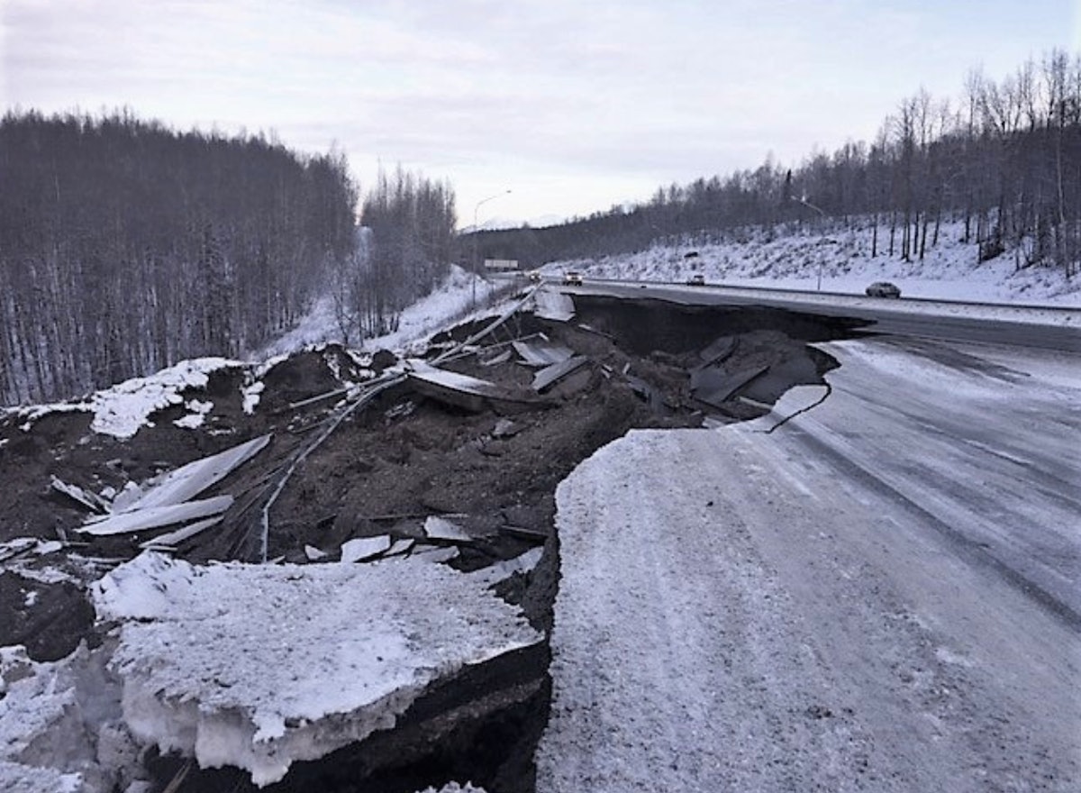 7.0 earthquake, aftershocks strike Southcentral Alaska