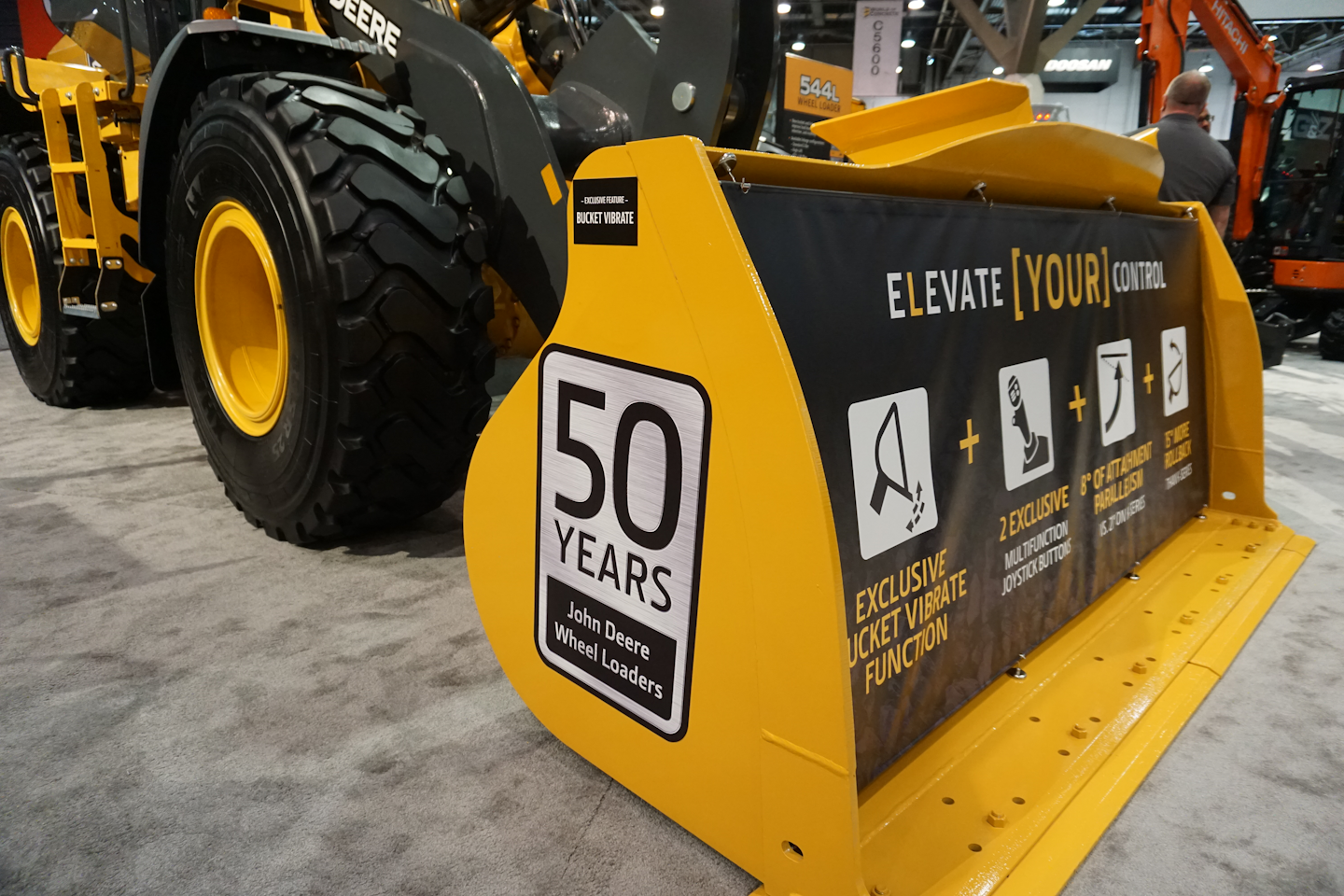 John Deere S New 544l Wheel Loader Has Three Major Upgrades Equipment World