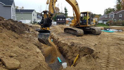 Tiltrotator in use on an excavator