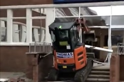 Excavator TraveLodge rampage