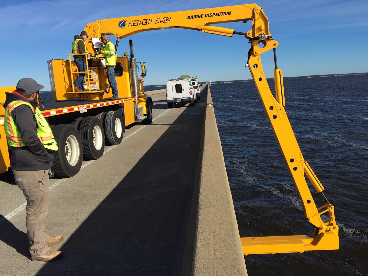 Corrosion closes MidBay Bridge for repairs in Florida Equipment World