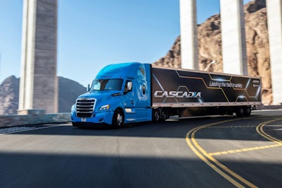 Freightliner_Leading_the_Field_in_Safety-2019-01-07-10-52-768×511