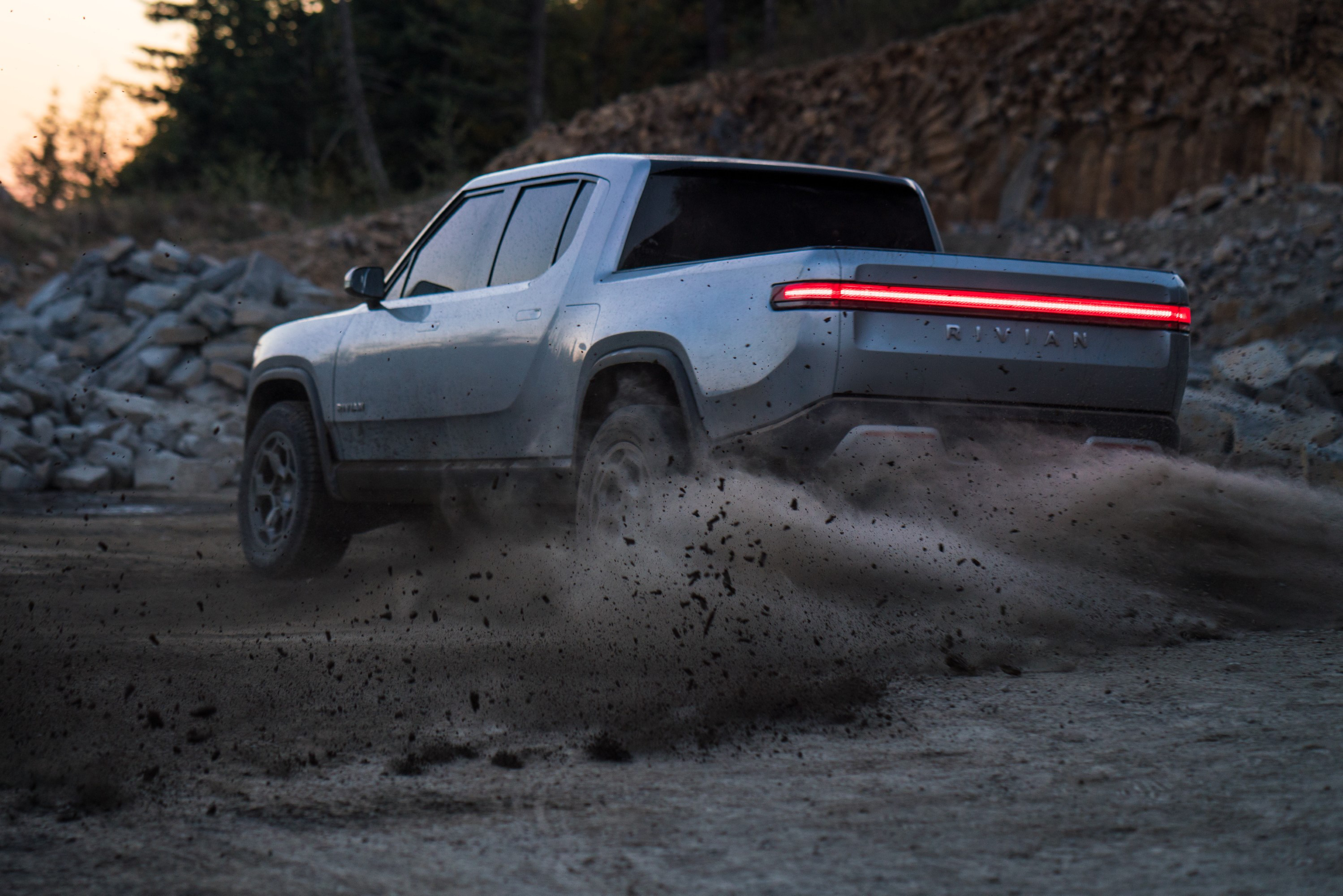K.-Rivian_R1T_Fun_In_Dirt_2