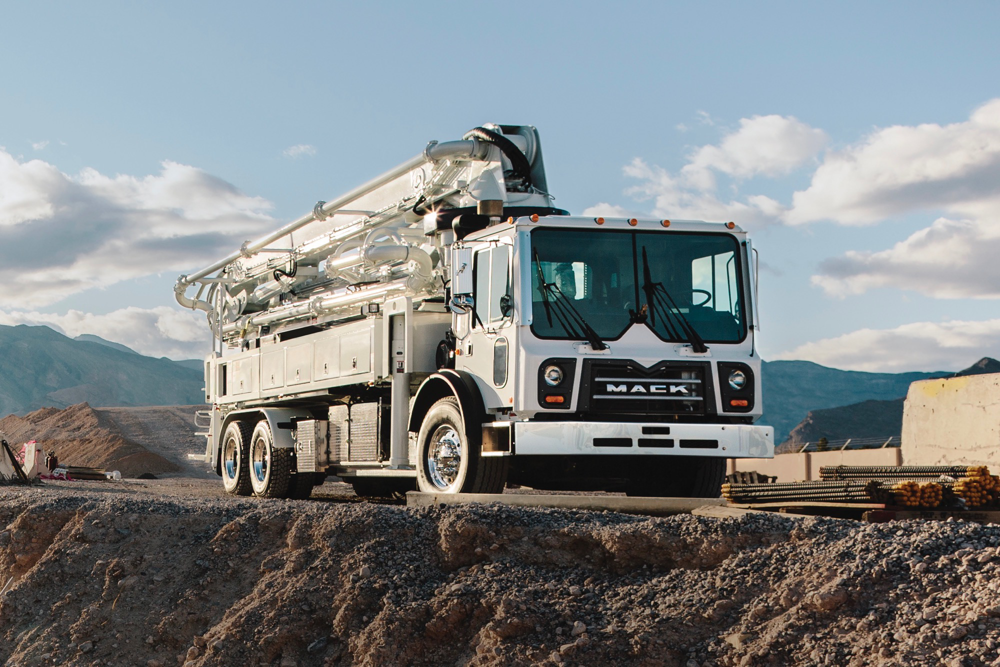 Mack mDrive HD concrete pumper truck
