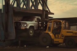 Jeep-Gladiator-crushed