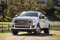 2020 Ford F-450 (1)