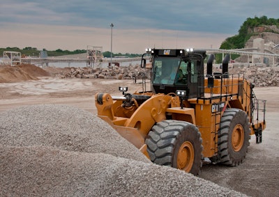 Designed for rehandling operations, the 990K Aggregate Handler can move up to 25 percent material than the standard 990K in load-and-carry and stockpile management tasks.