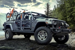 2020-jeep-gladiator-accessories-1