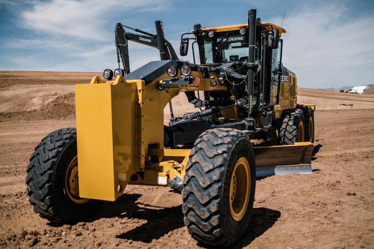 Highlighting features of John Deere’s SmartGrade graders Equipment World
