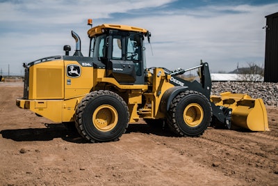 Deere 524L wheel loader