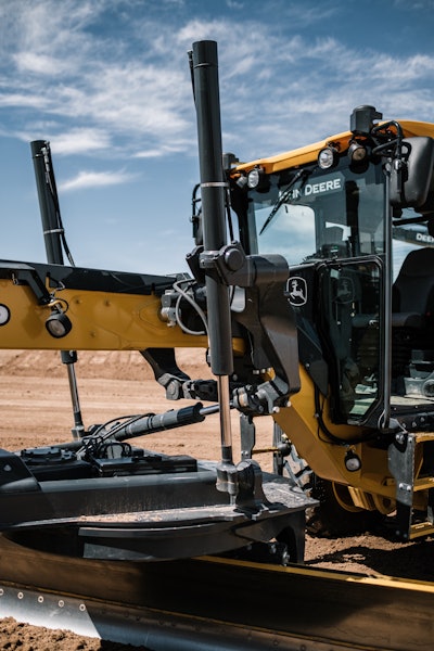 Each cylinder on Deere graders equipped with SmartGrade feature in-cylinder position sensing.