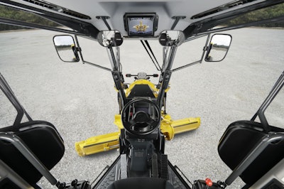 Komatsu GD655-7 Motor Grader Cabin