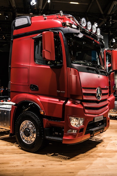 mercedes truck bauma 2019