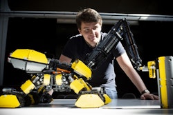 2019_may_exhibition_celebrates_the_machines_of_the_future_built_in_lego_2324x1200
