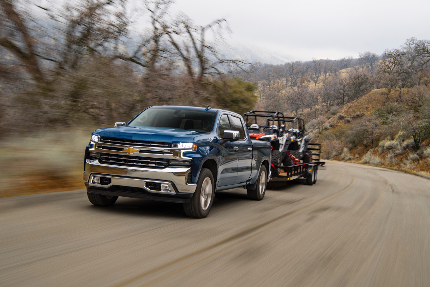 Chevy Silverado 1500 Gets Better Towing 6 Way Tailgate For 21 Equipment World