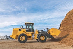 John Deere 624L