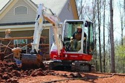Takeuchi TB240 Working 8×10-2
