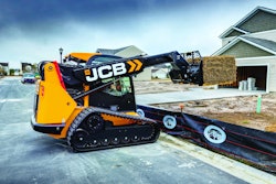 JCB_Teleskid_compact-track-loader