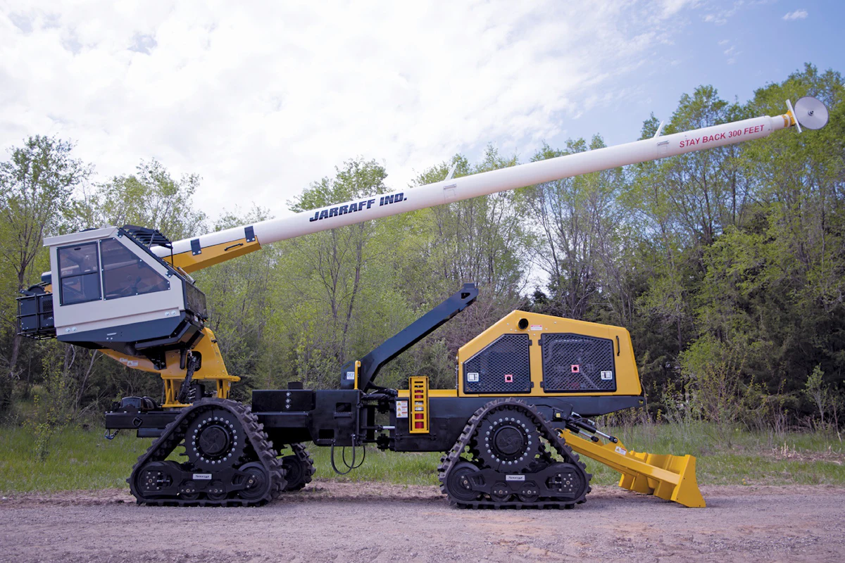 Jarraff debuts quad track All-Terrain Tree Trimmer model | Equipment World