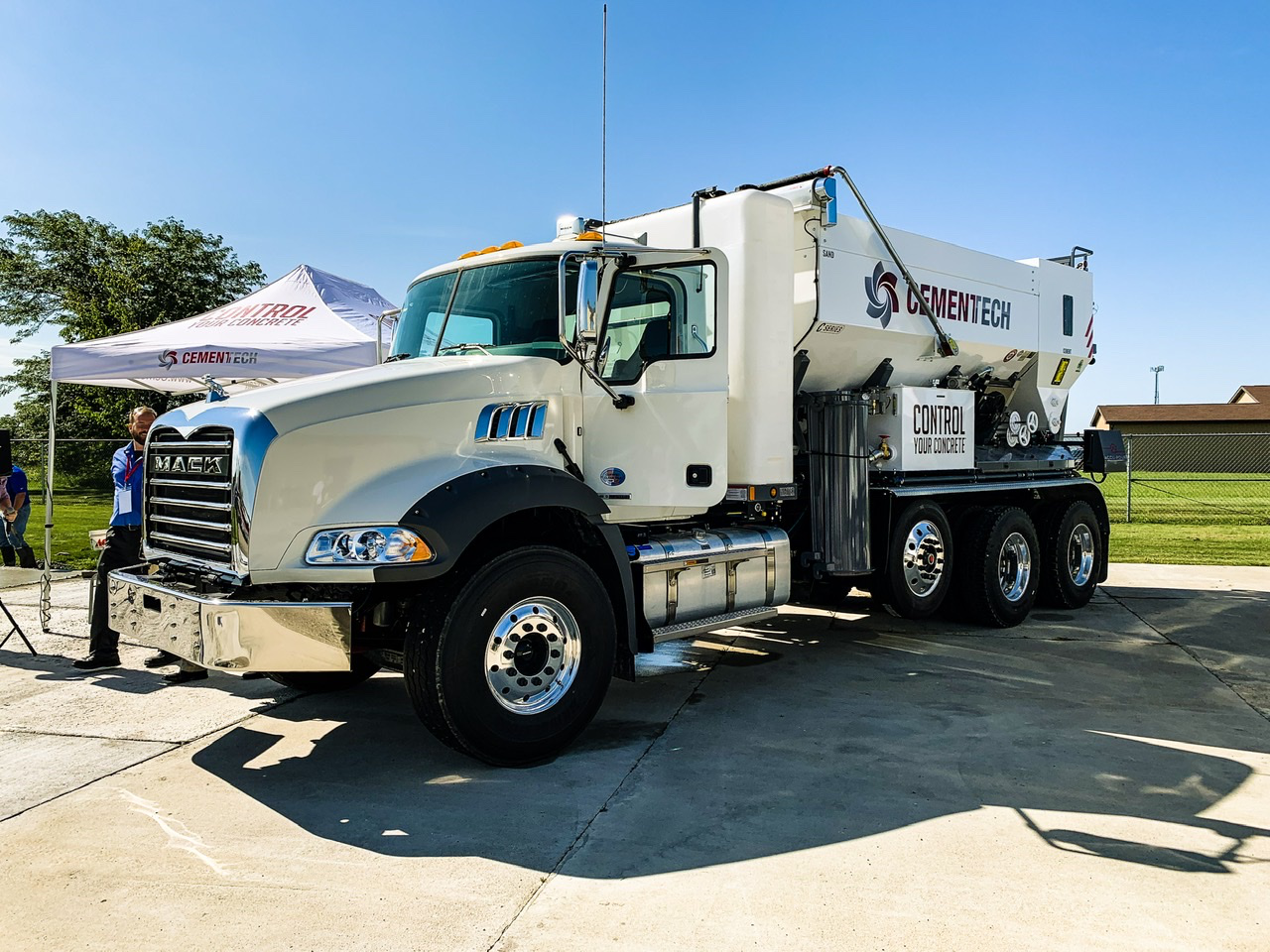 Cemen Tech C60 volumetric mixer truck