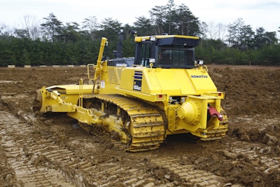 D155AX-8 LGP with towing winch