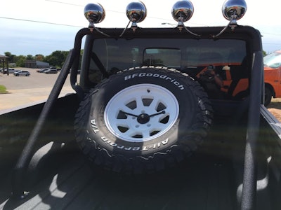 2020 Jeep Honcho Bed