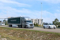 Damiler Torc Robotics autonomous Freightliner