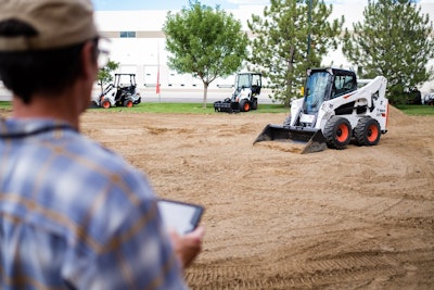Remote control bobcat online