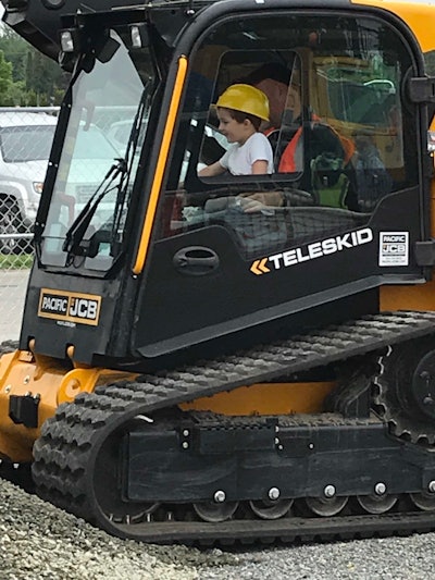 E8 D84 F47 C805 4 B78 9 A62 2785440530 B9