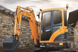 Hyundai R30Z-9AK