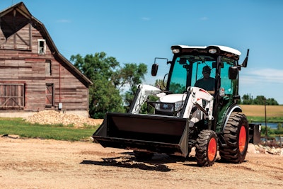 Bobcat CT2540 with box blade.