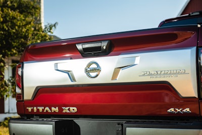 Given that the XD’s reason for existence is that it blurs the line between light- and heavy-duty trucks, we imagined we’d see some kind of powertrain difference between the 2020 Titan and Titan XD. But that’s not the case.