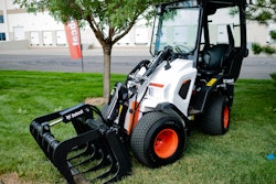 Bobcat L28 Small Articulated Loader