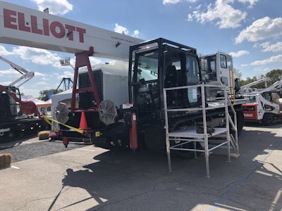 Morooka’s MST4500VDL at ICUEE with Elliott crane