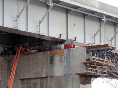 Work on Poplar Street Bridge