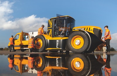 Pre Run Checks On The Jcb Fastrac Under Way At Elvington Airfield