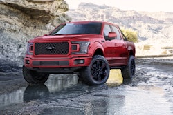 Ford Accessories Ford F-150 Lariat Sport Crew Cab with Black App