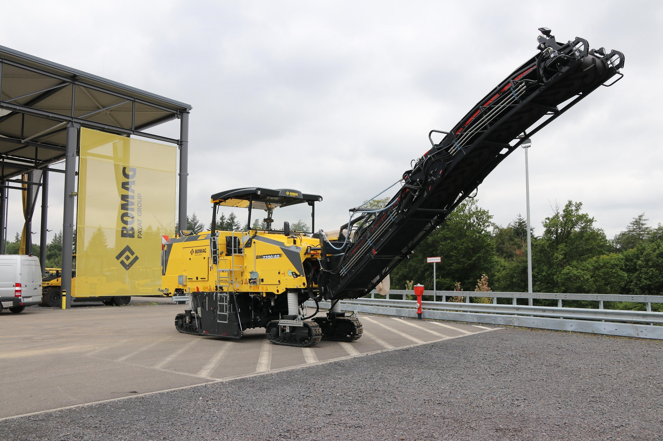 Bomag BM 2200-60 profile