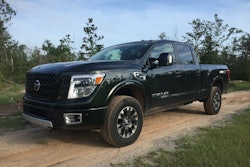 2019-Nissan-Titan-XD-trees