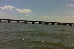Lake Pontchartain Bridge USGS