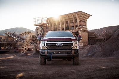 2020 Ford Super Duty Tremor with Warn winch