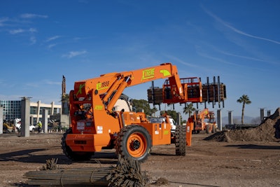 XR1555-C