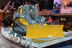 Deere 333GCTLConExpoJPG