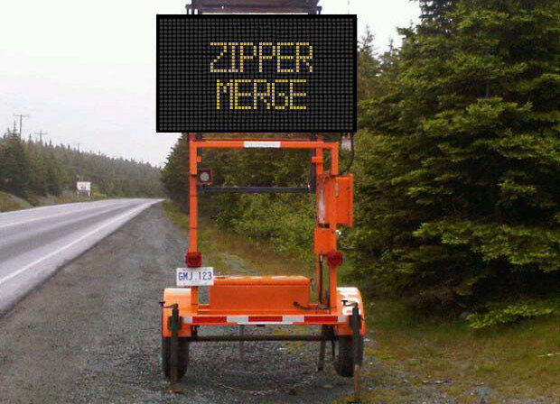 The second in a series of digital signs to direct New Mexico drivers to zipper merge. The first sign is at the top of this page.